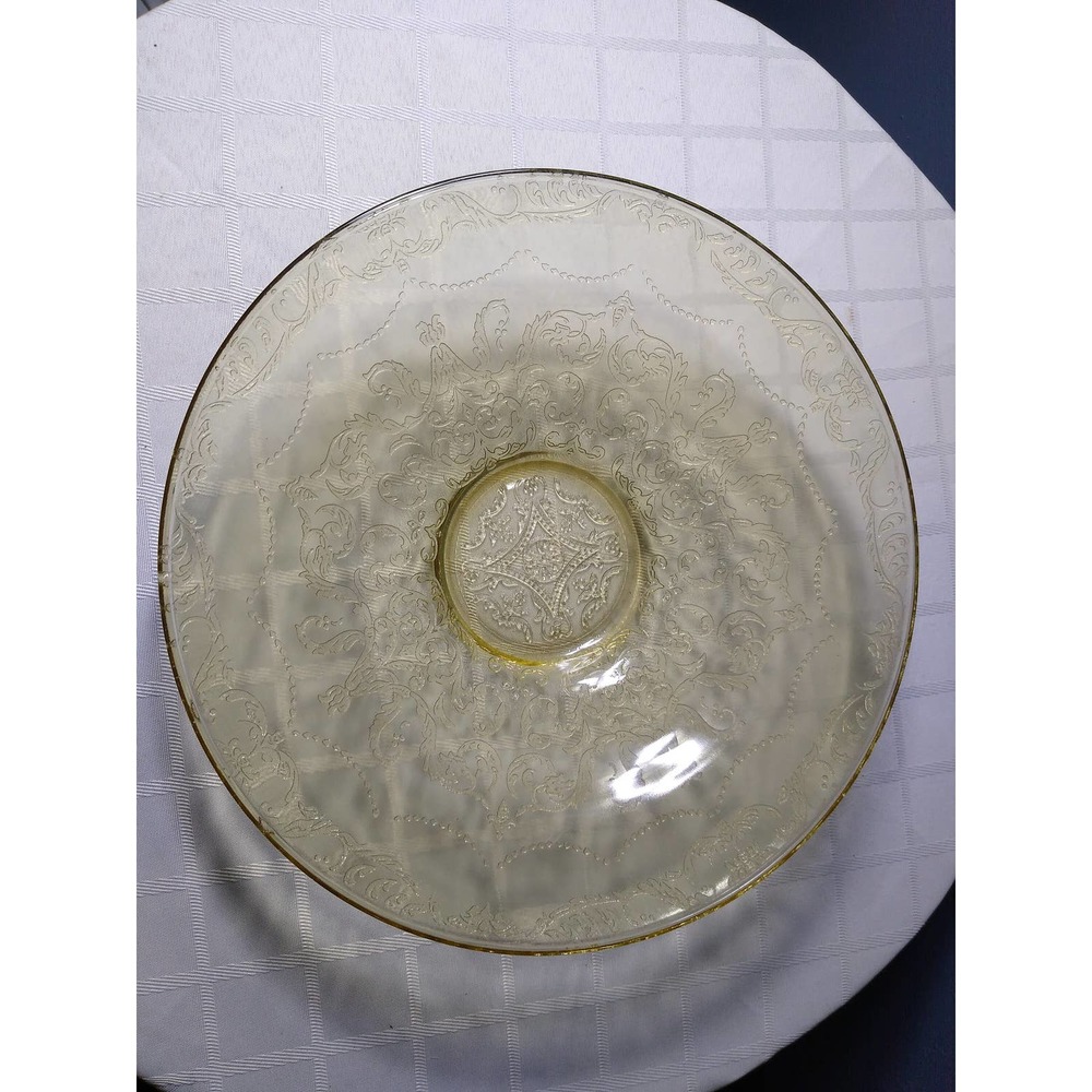 Yellow depression glass fruit bowl